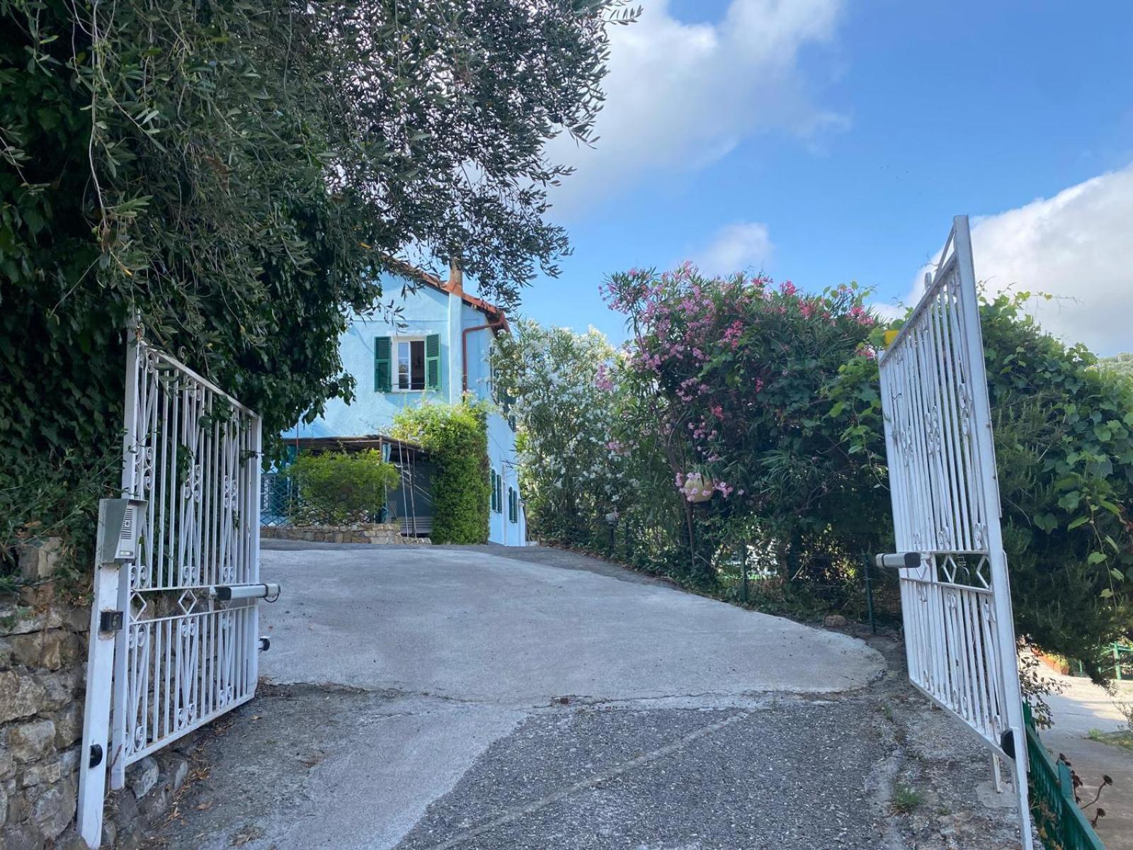 Casa Elvira Vila Imperia Exterior foto